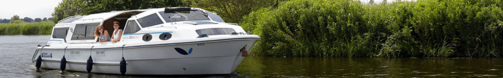 Norfolk Broads Luxury Boat Hire, Brinks Serenade, Barnes Brinkcraft