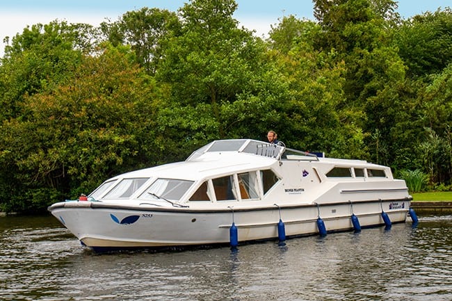 Budget Luxury Norfolk Boards Boating Holidays